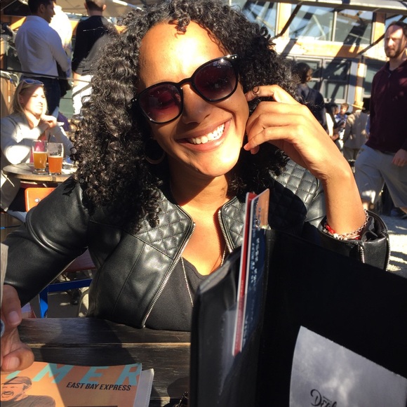 Meet your Posher, Antoinette! - Picture 8 of 12